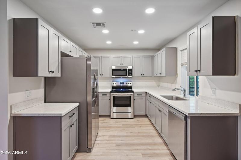 3644 E McDowell Rd-006