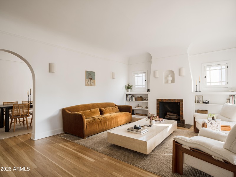 JR52 RPrice - Lynwood 4169 WEB