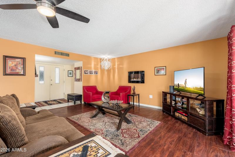 12555 W Seneca Dr - 09