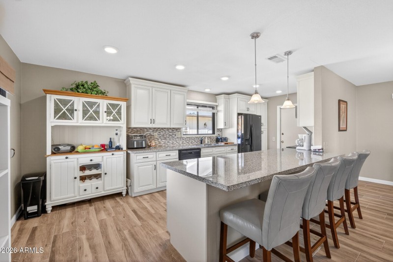 23_13614_W_Echo_Mesa_Dr23_mls