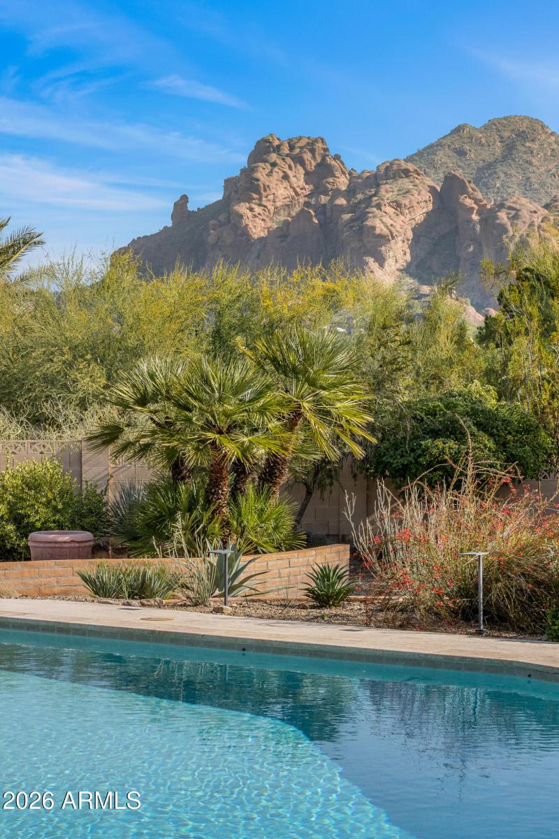 35pool and mountain views_vertical