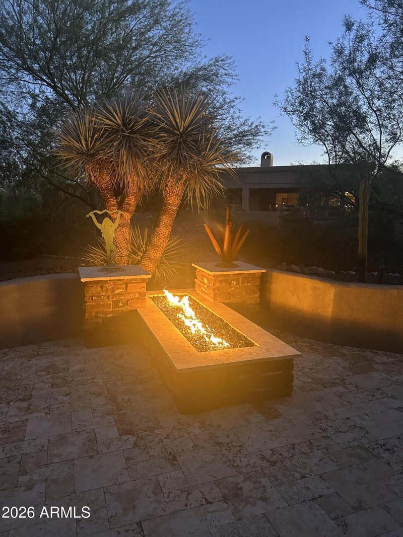 Box Bar firepit 2