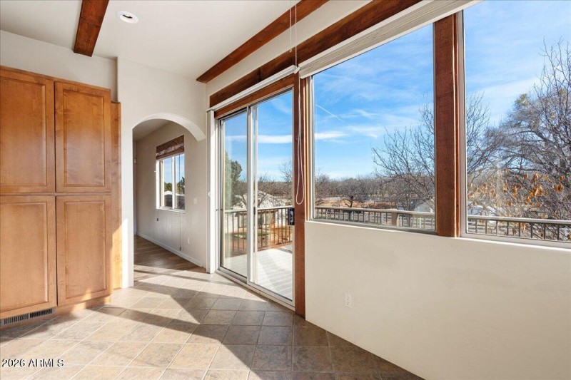 24-Breakfast Nook View