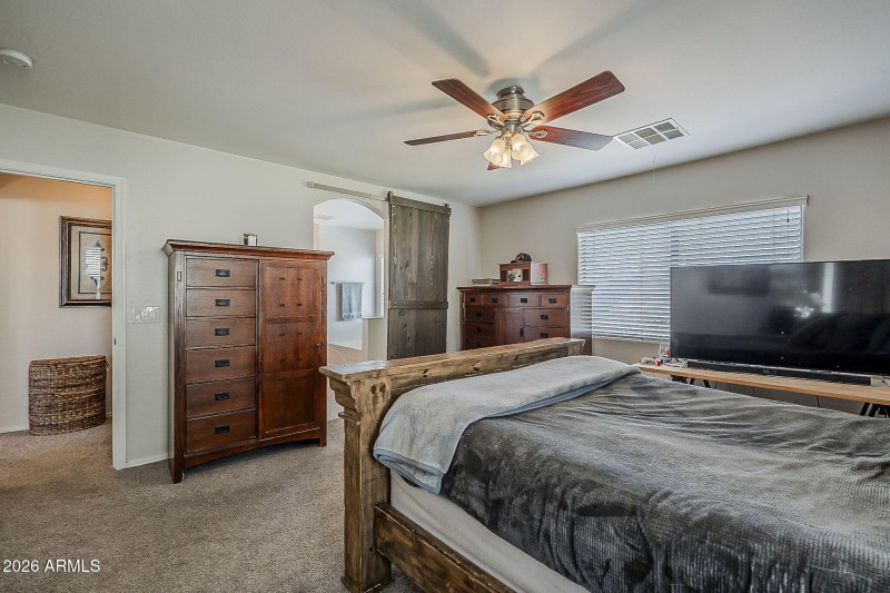 27-web-or-mls-Phelps-27