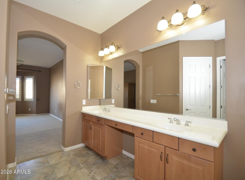 Dual sinks in Master Bath