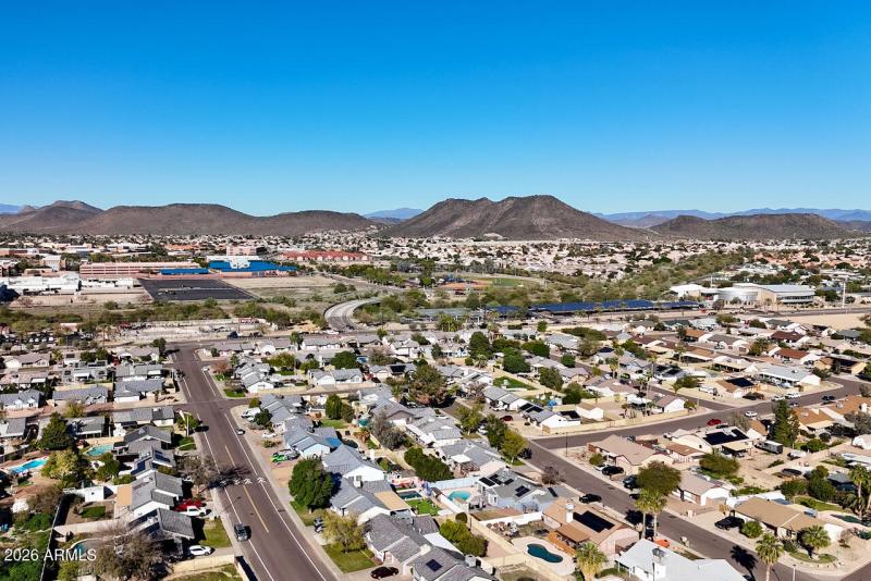 Hiking & Aquatic Center nearby!