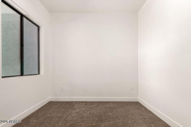 20251018005633755176000000-o