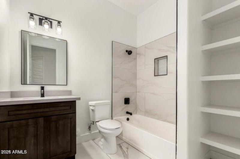 20251018005651472239000000-o