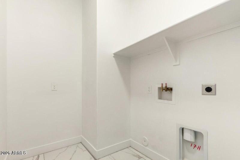 20251018005652608217000000-o