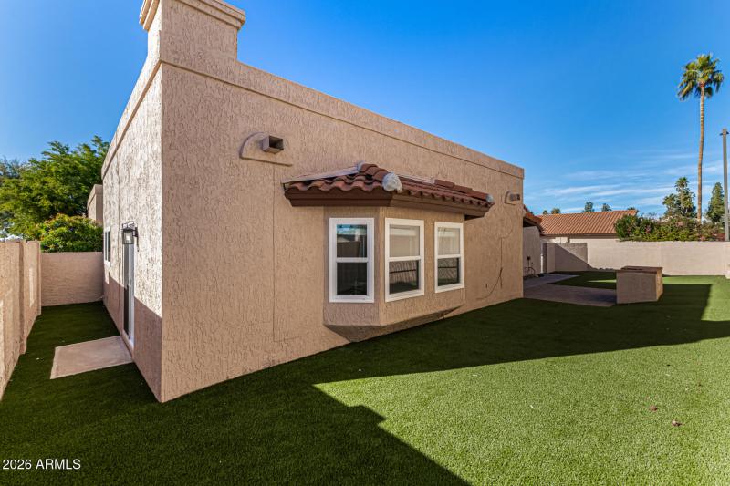 Emerald Scottsdale 10949 E Hope Dr 85259