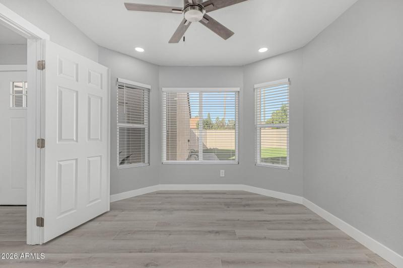 Emerald Scottsdale 10949 E Hope Dr 85259