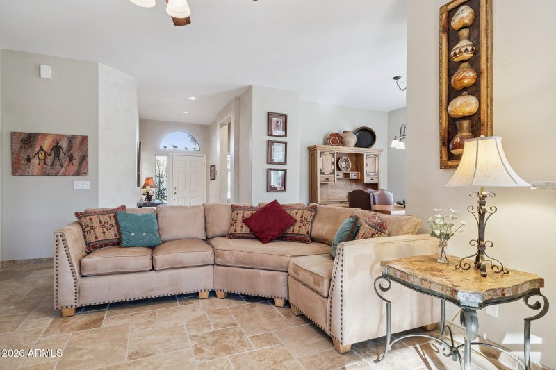 4-web-or-mls-7217-e-canyon-wren-dr