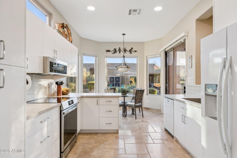 16-web-or-mls-7217-e-canyon-wren-dr