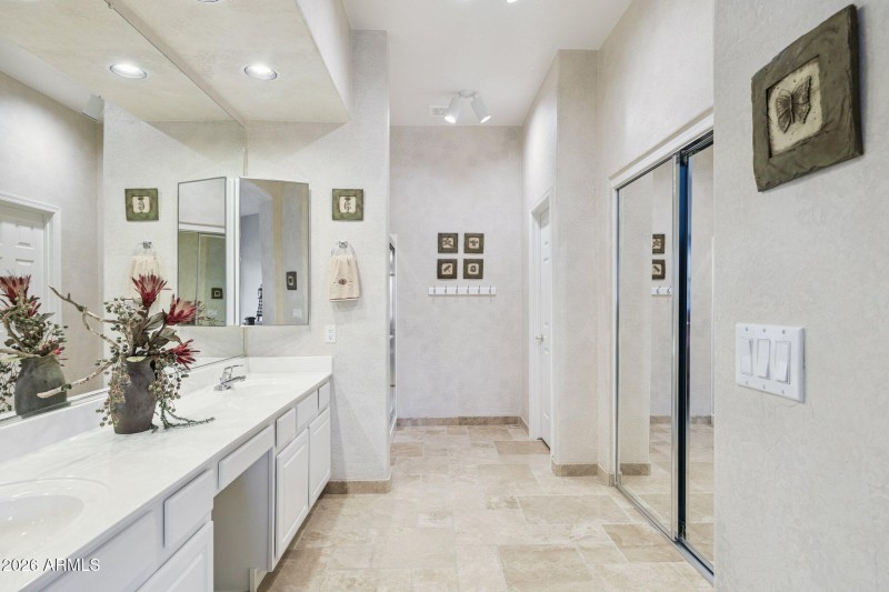 23-web-or-mls-7217-e-canyon-wren-dr