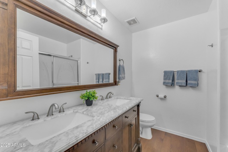 Upstairs Hall Bathroom