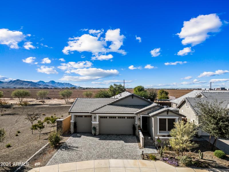 3-Car Garage + Mountain Views