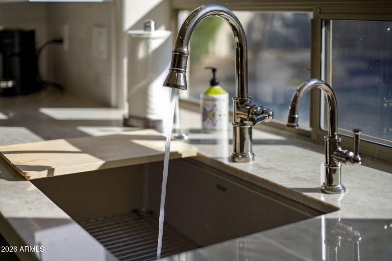 24-web-or-mls-6429 E Clair Dr-24