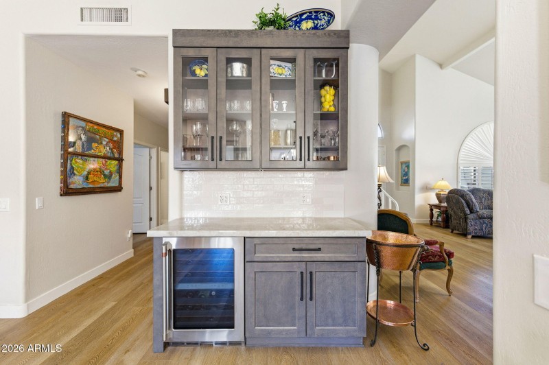 31-web-or-mls-6429 E Clair Dr-31