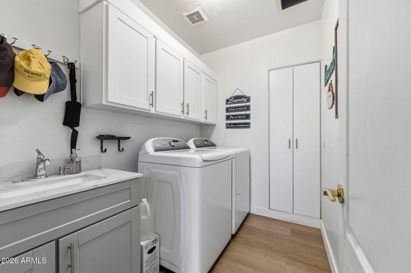 43-web-or-mls-6429 E Clair Dr-43