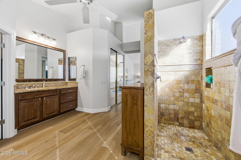 56-web-or-mls-6429 E Clair Dr-56