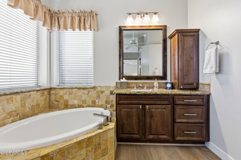 58-web-or-mls-6429 E Clair Dr-58