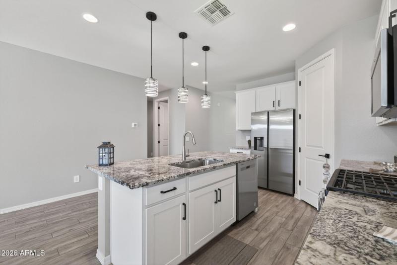 16-web-or-mls-11247 E Unger Ave, Mesa-14