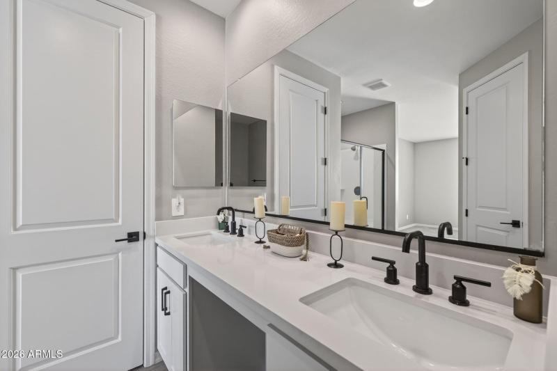 18-web-or-mls-11247 E Unger Ave, Mesa-18