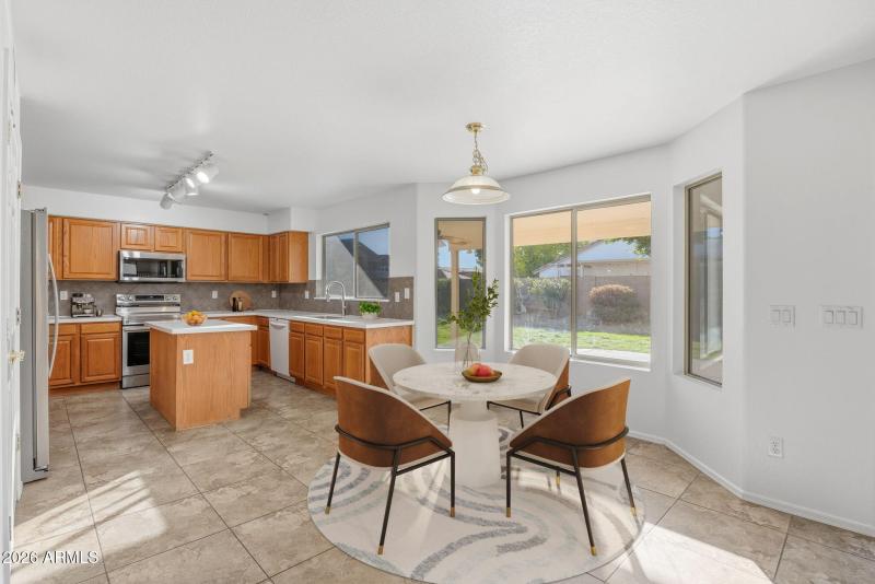 73-web-or-mls-16176-n-157th-ave