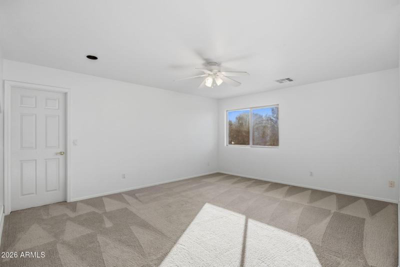 21-web-or-mls-16176-n-157th-ave