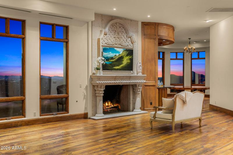 76great room_twilight