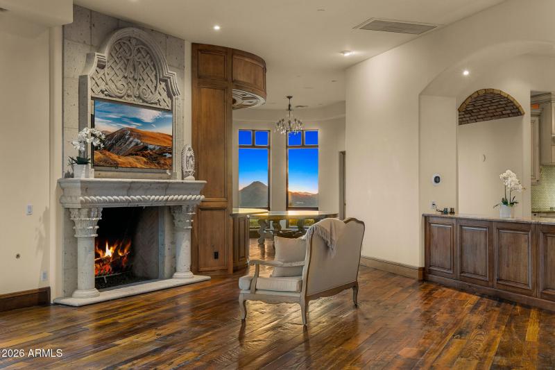 77great room3_twilight