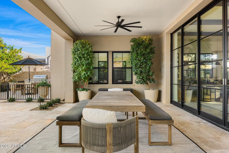 41indoor outdoor dining_doors closed