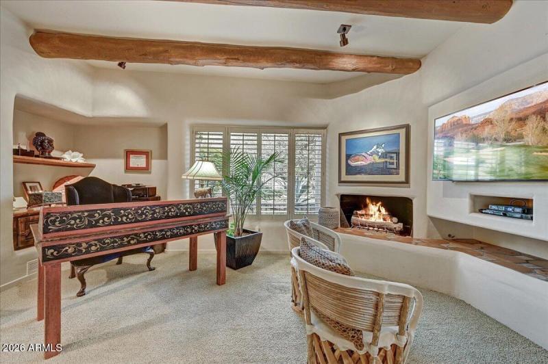 Primary Sitting Area