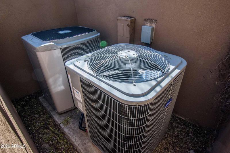 and a brand new Carrier AC and HVAC syst