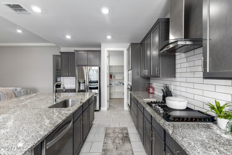 Kitchen with gas cooktop