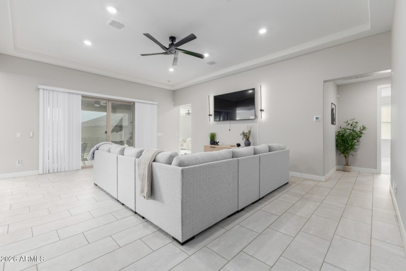 Large great room with tile flooring