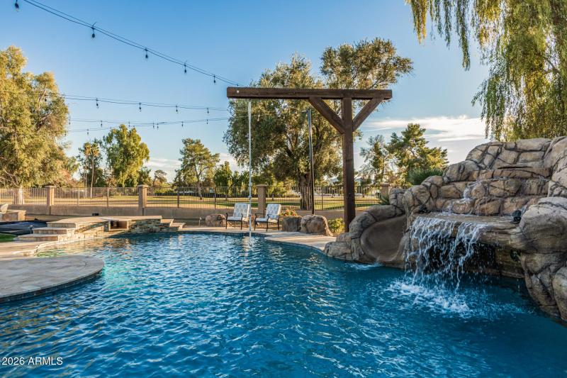 Resort Style Heated Pool & Spa