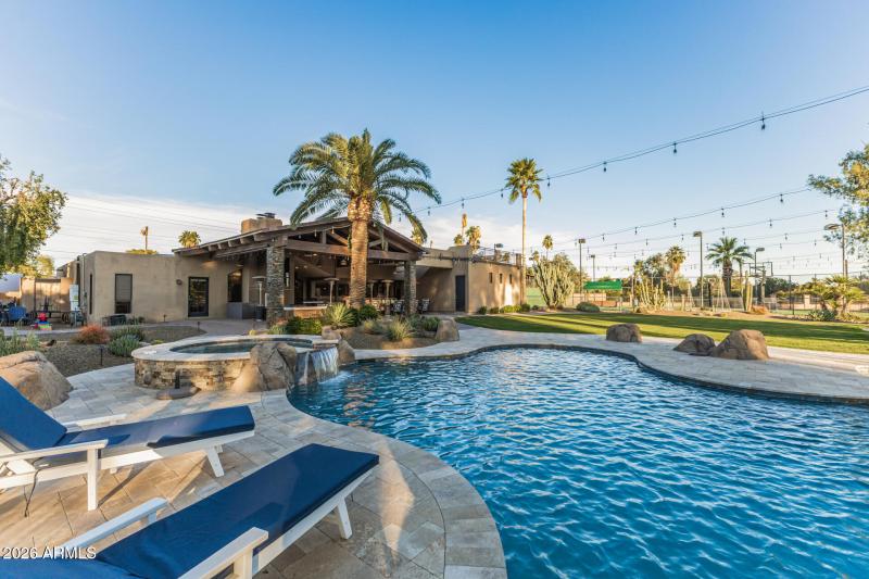 Resort Style Heated Pool & Spa