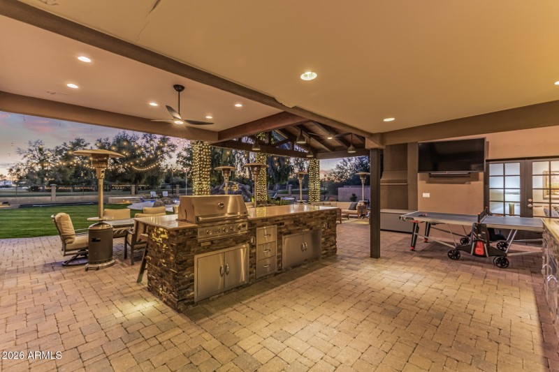 Covered Outdoor Kitchen & Dining