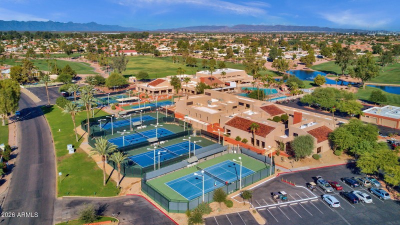 57-web-or-mls-10513-e-watford-way