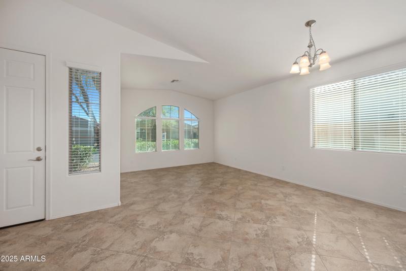 18222-E-la-Posada-Ct-7