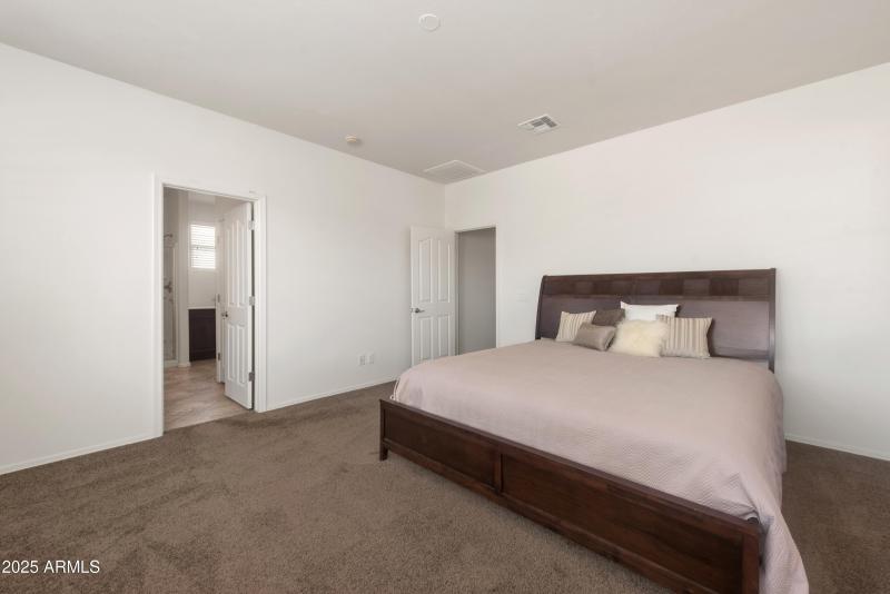 18222-E-la-Posada-Ct-27