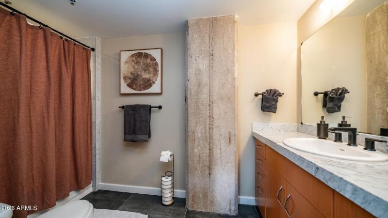 114 W Adams St Unit 503