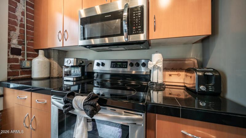 114 W Adams St Unit 503