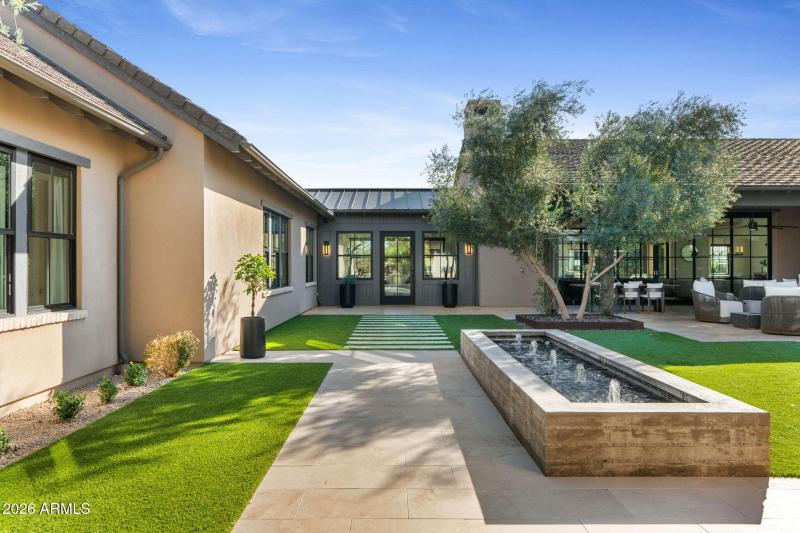 7-web-or-mls-22407-n-89th-st