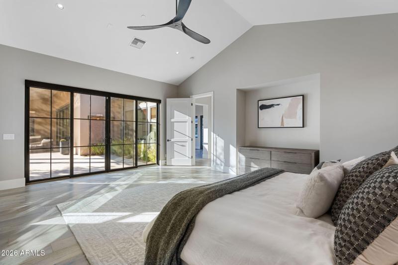 31-web-or-mls-22407-n-89th-st