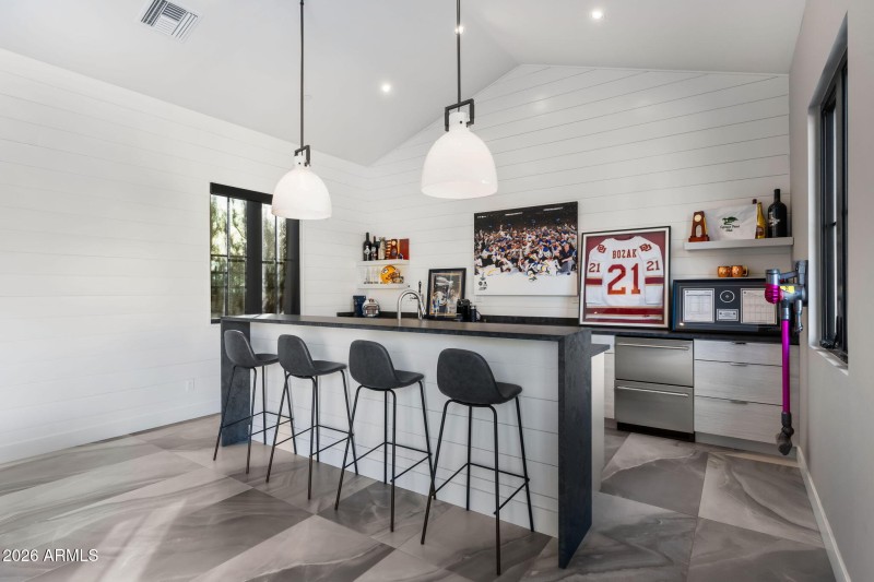 70-web-or-mls-22407-n-89th-st