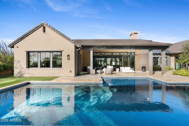 77-web-or-mls-22407-n-89th-st