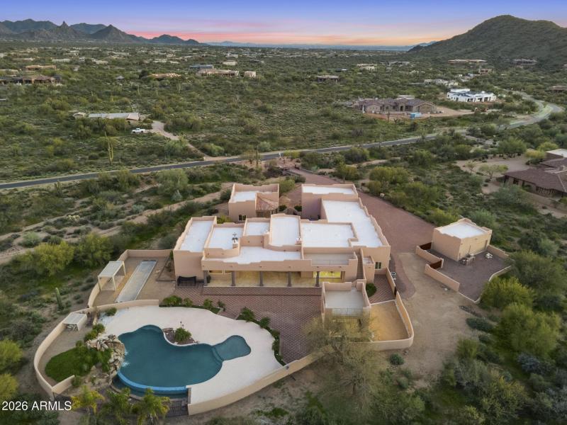 Stunning Mountain & Sunset Views