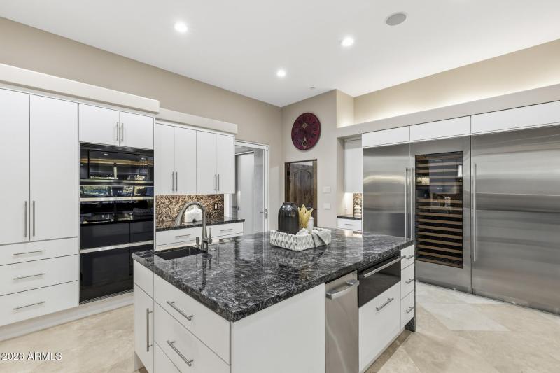 Sub-Zero Refrigerator/Freezer & Wine